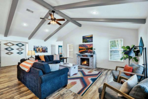 Peach Street Retreat - Fire Pit and Close to Main St